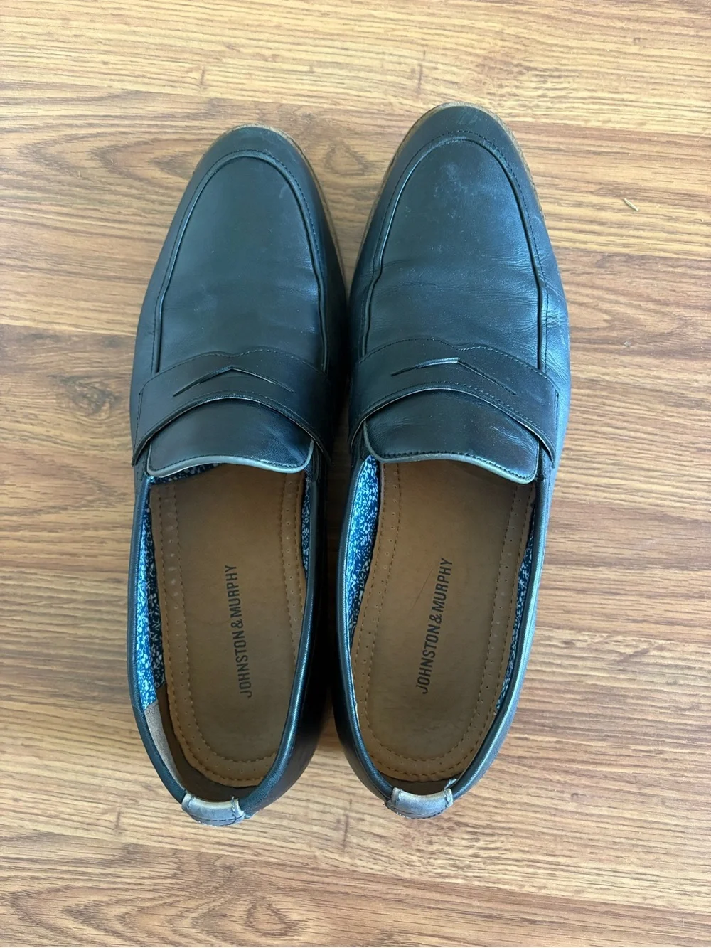 Johnston & Murphy classic black